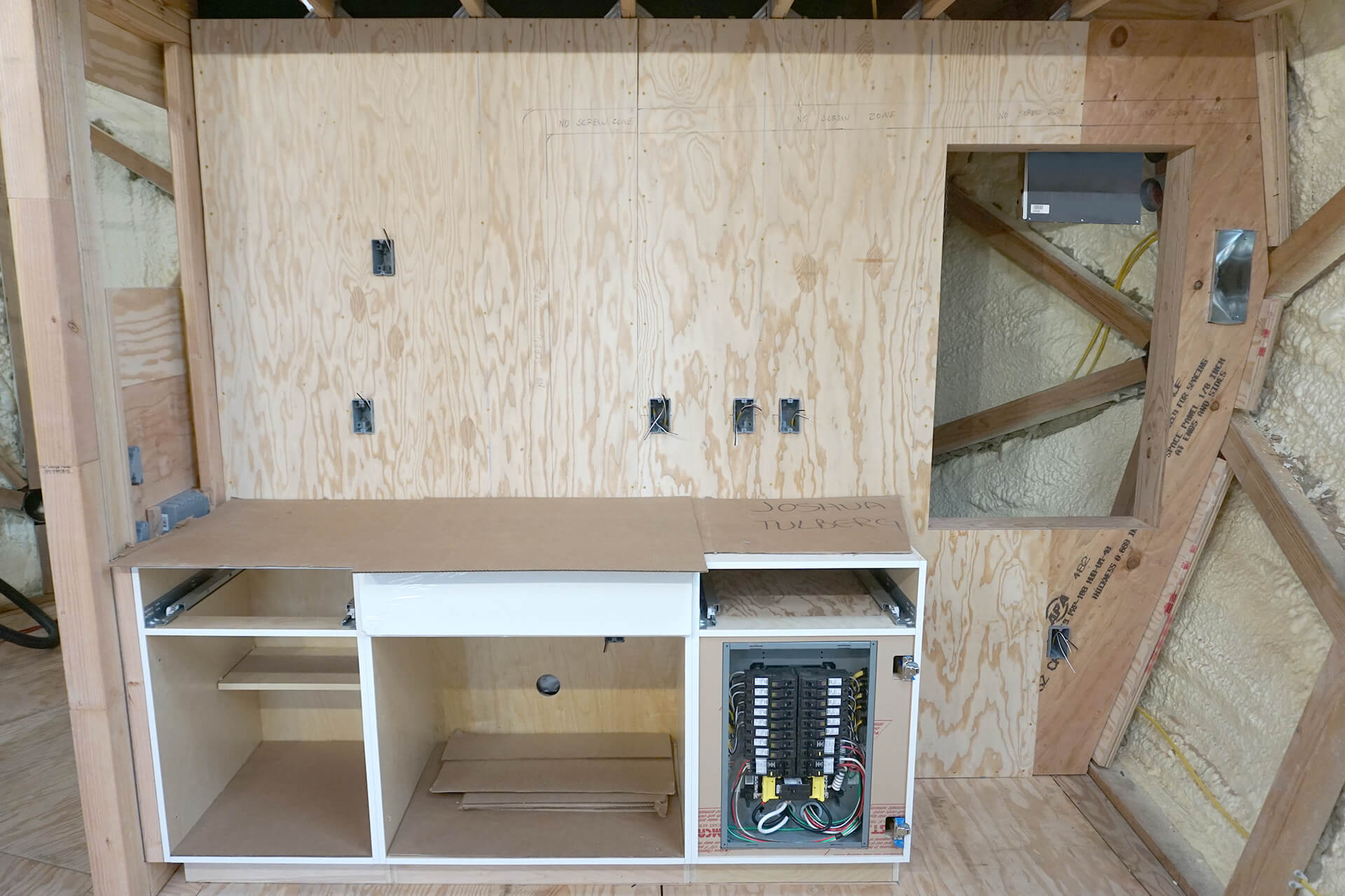 Electrical branch photo number 24.