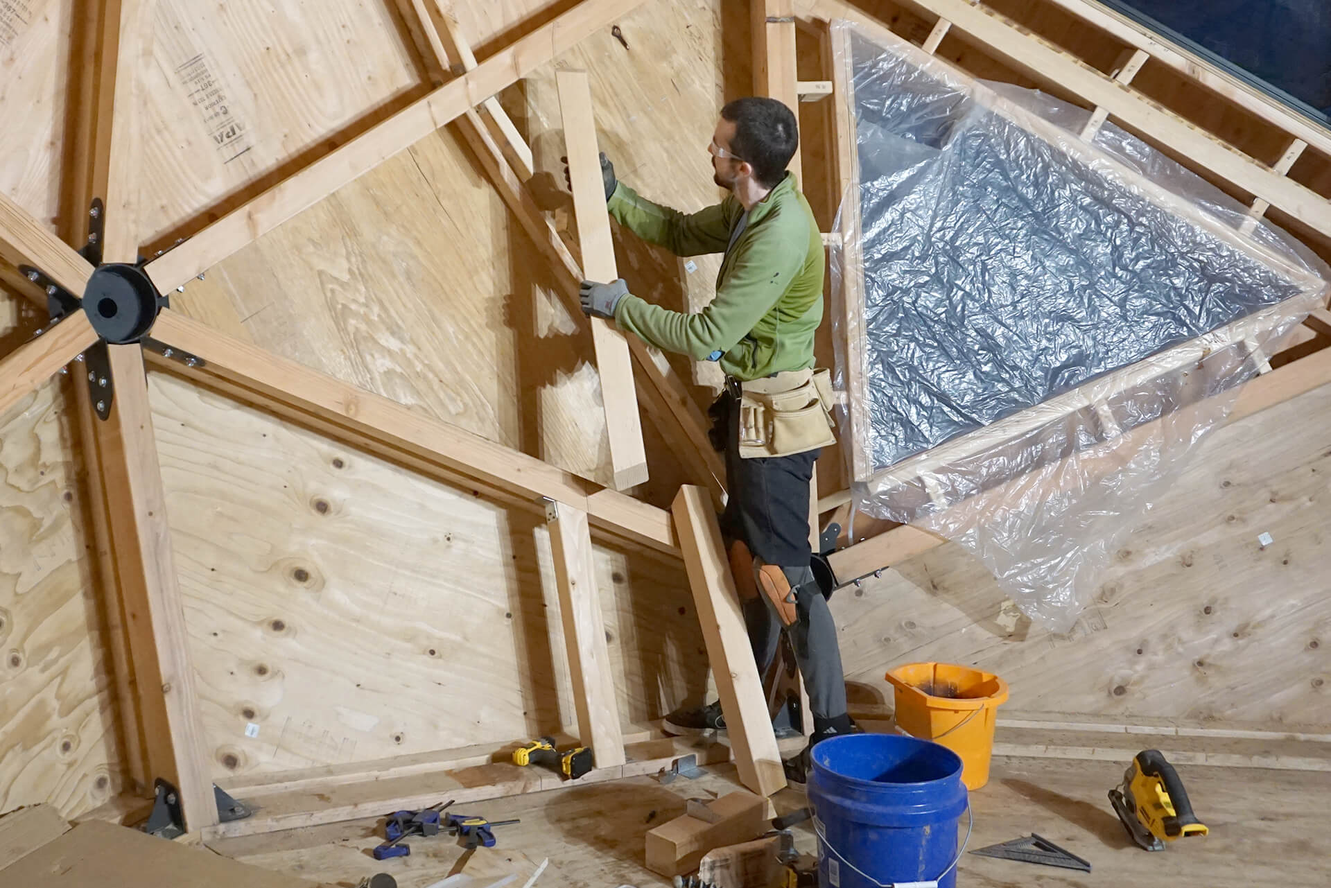 In-wall photo number 09.