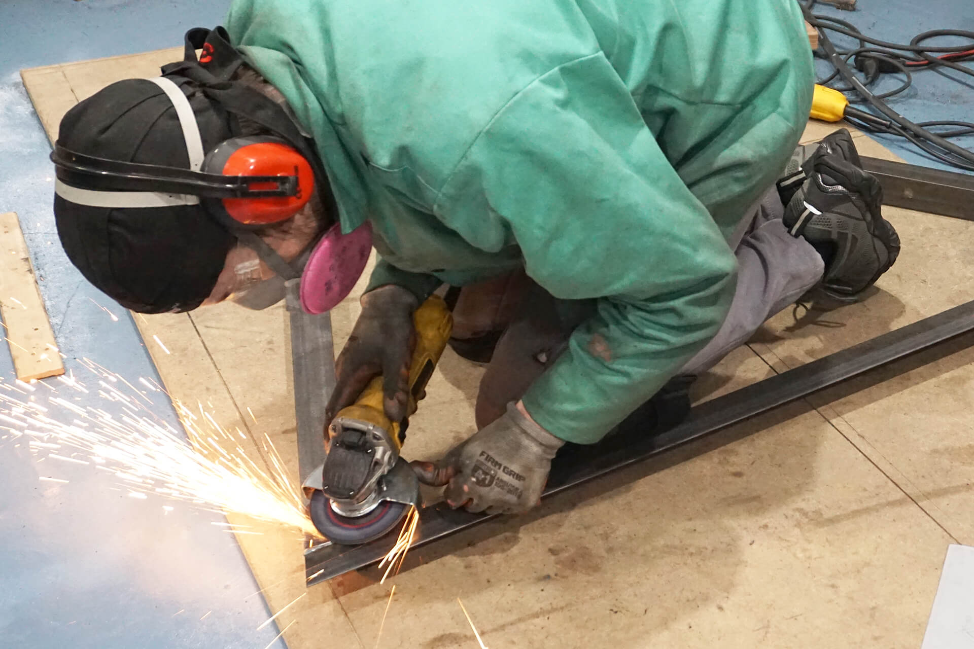 Metalwork trim photo number 12.