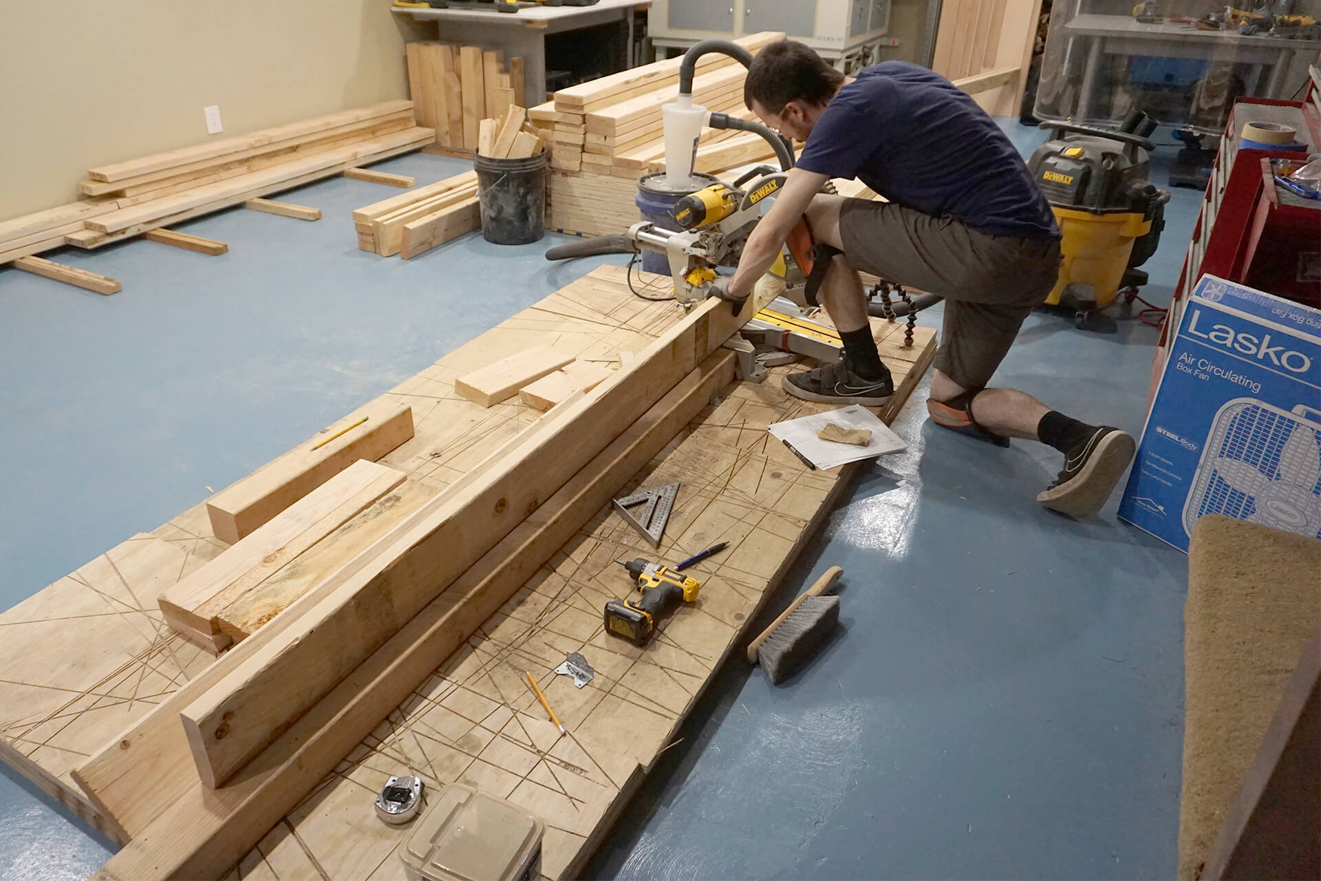 Prefabrication room photo number 01.