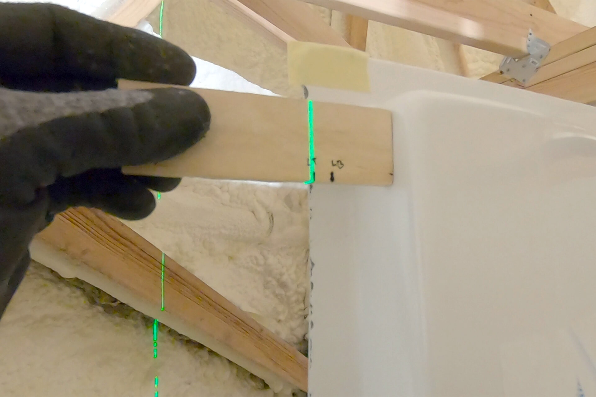 Room framing shower photo number 02.