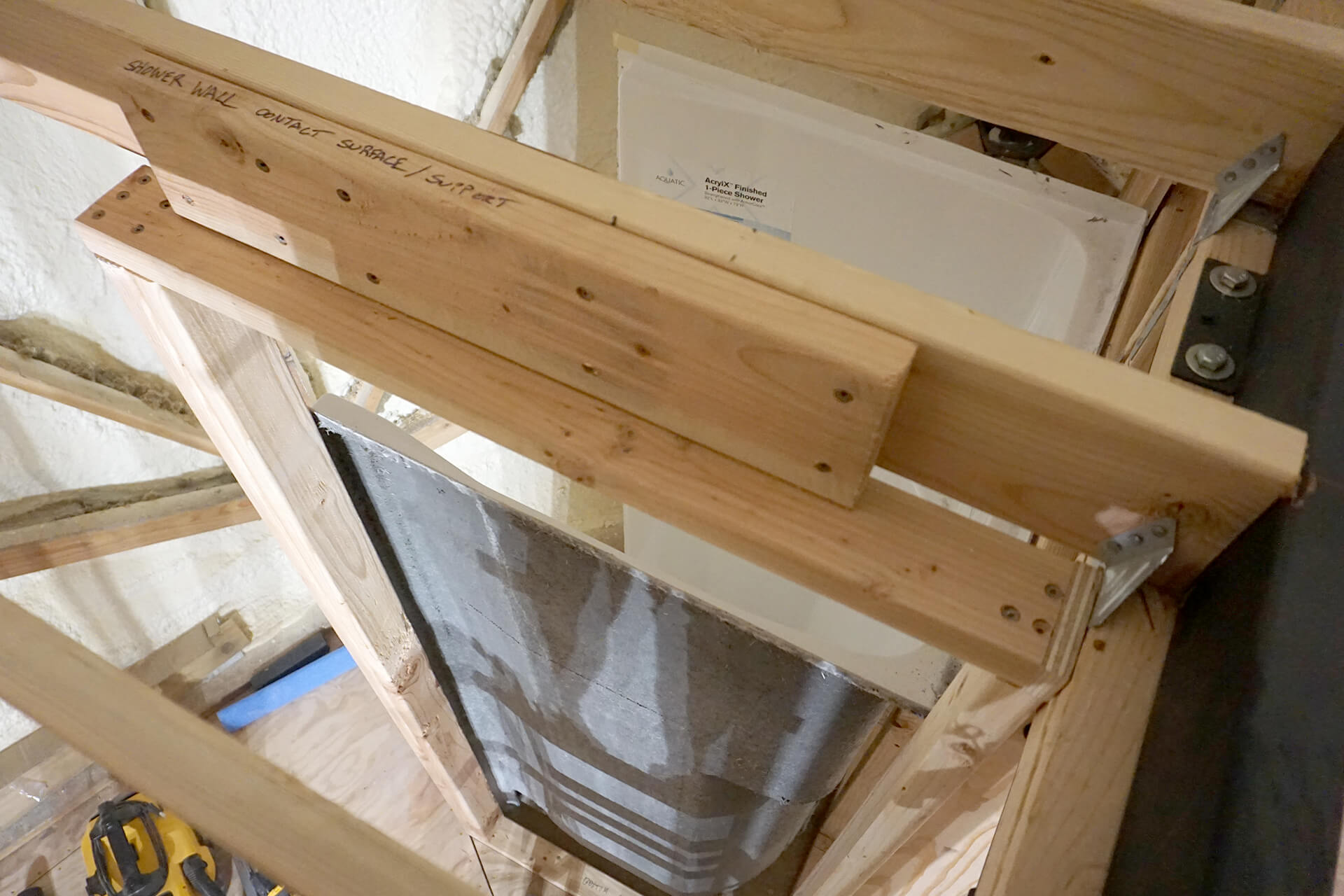 Room framing shower photo number 07.