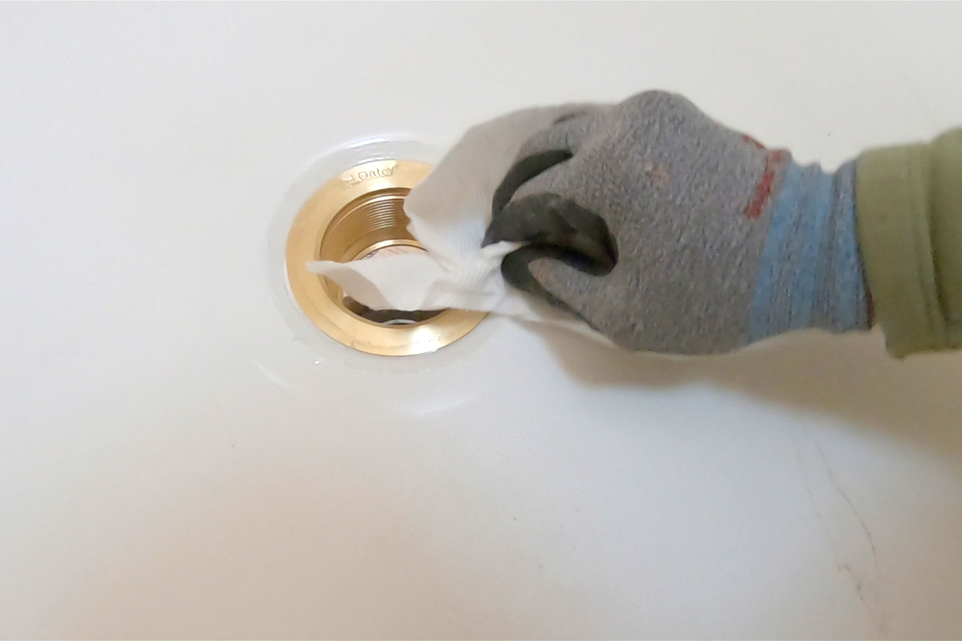 Room framing shower photo number 12.