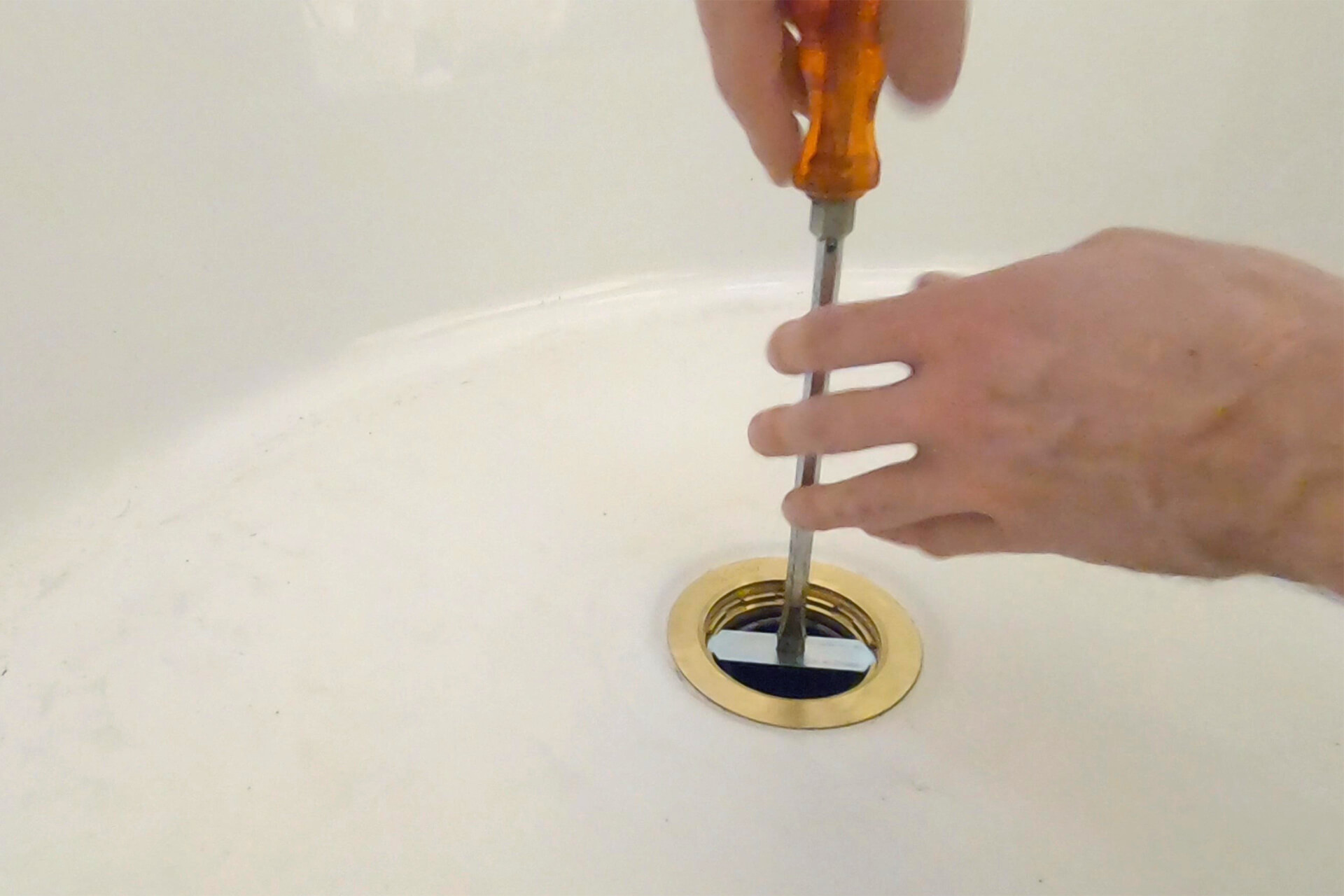 Room framing shower photo number 16.