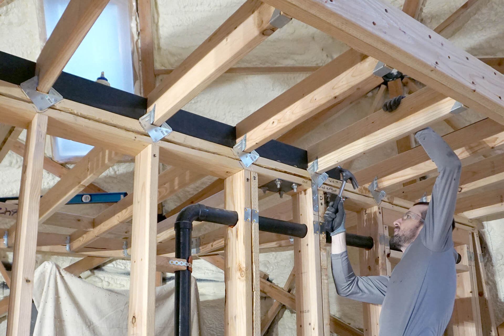 Room framing upper floor photo number 12.