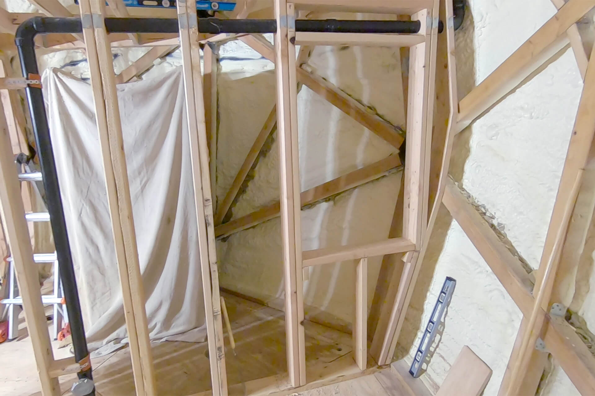 Room framing upper floor photo number 23.