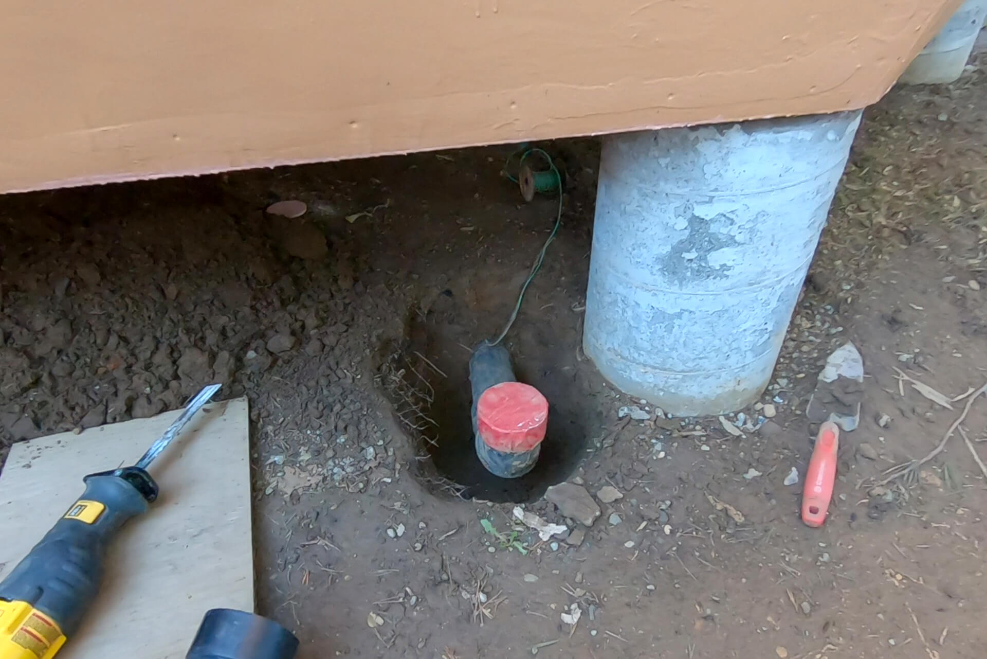 Underfloor photo number 24.