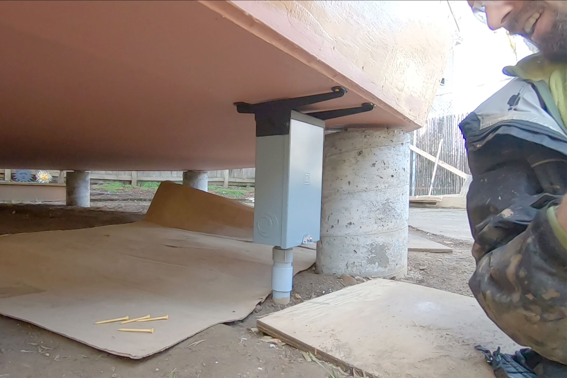 Underfloor photo number 34.