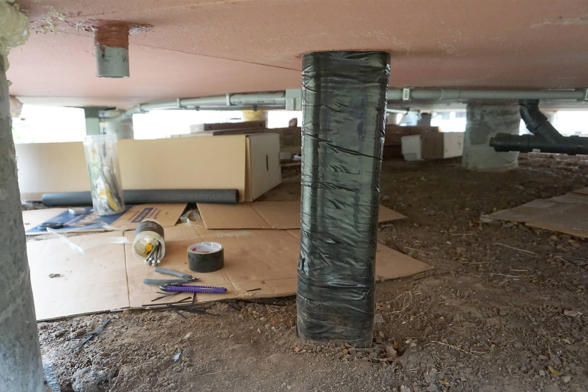 Underfloor photo number 42.